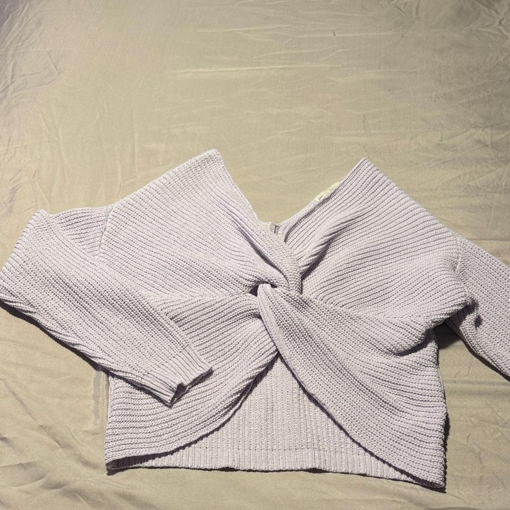 moon & madison Lilac V-Neck Twist Sweater